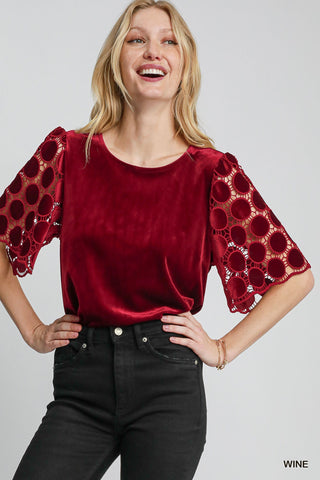 UMGEE WINE VELVET TOP