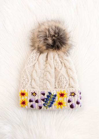 BEIGE FLORAL CABLE KNIT BEANIE